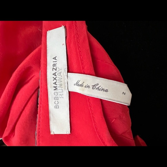 BCBG Maxaria Coral/Salmon coloured dress in size 2. - Picture 2 of 6
